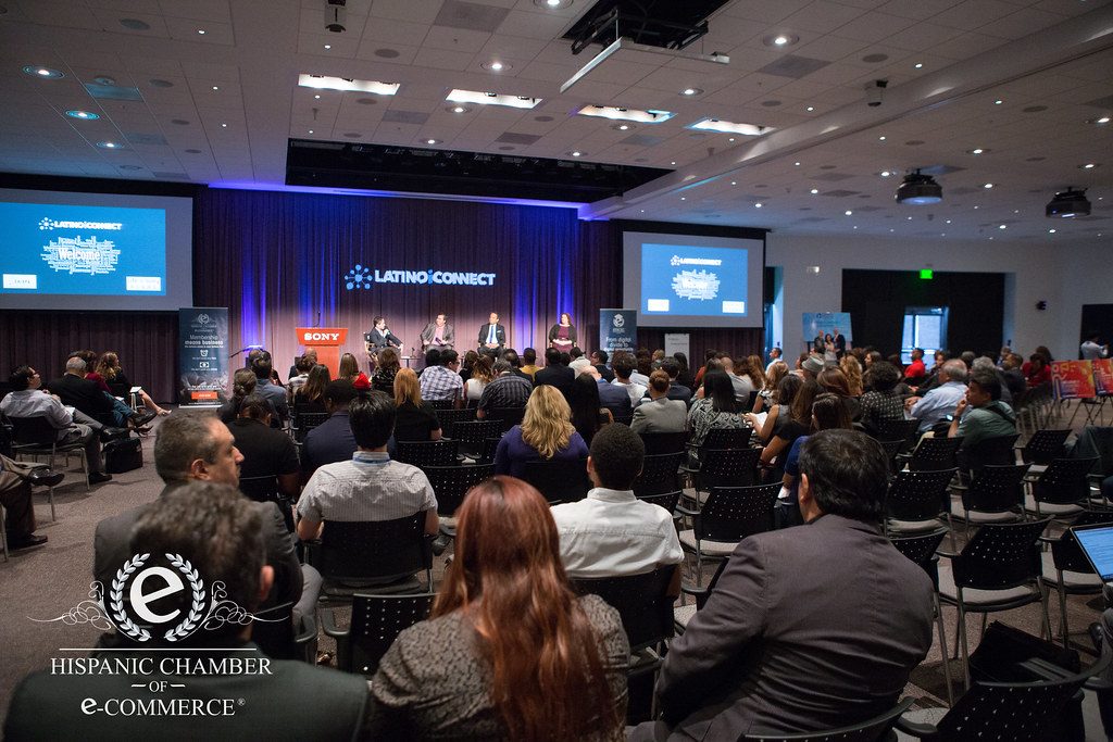 Audiencia en la Conferencia Latino iConnect
